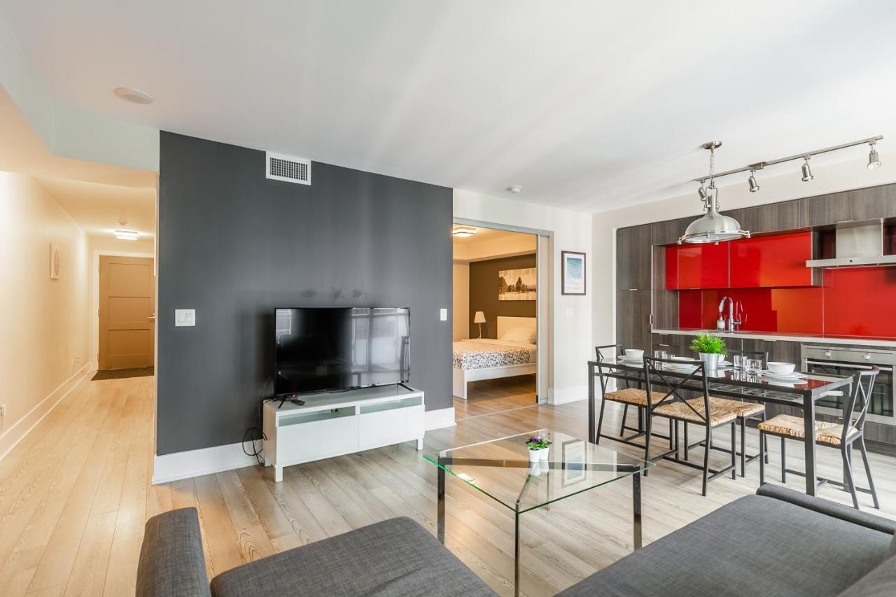 Апартаменты Across From The Cn Tower, Metro Toronto Convention Centre And Rogers Centre In Downtown Toronto Core Экстерьер фото